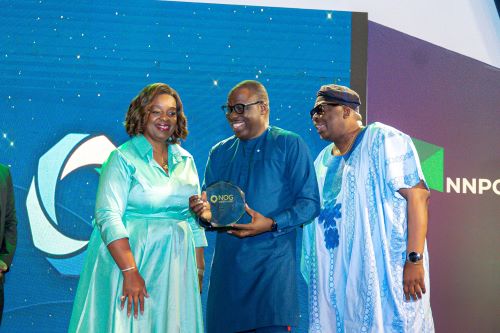 NLNG Wins Operational Excellence Award at NOG Energy Week 2026 NLNG Wins Operational Excellence Award at NOG Energy Week 2026